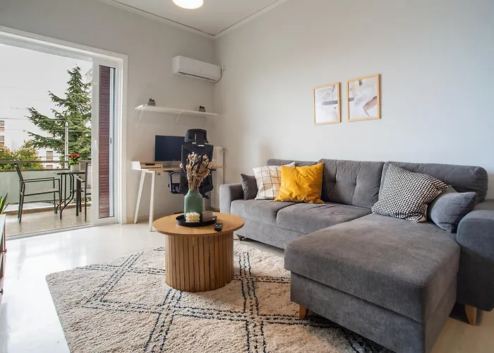 Modern Apartment In Cholargos